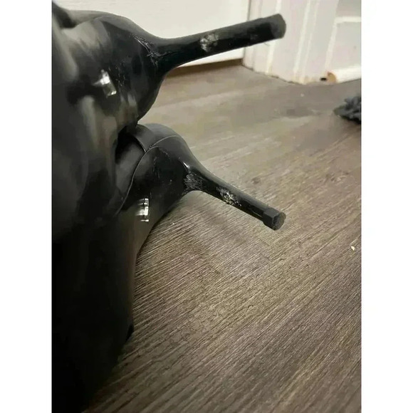 Kenneth Cole Black Leather buckle Boot. Sz 9. Calf 4" Hell Pointed - Picture 4 of 5